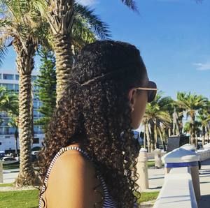 Meet your Posher, Linny